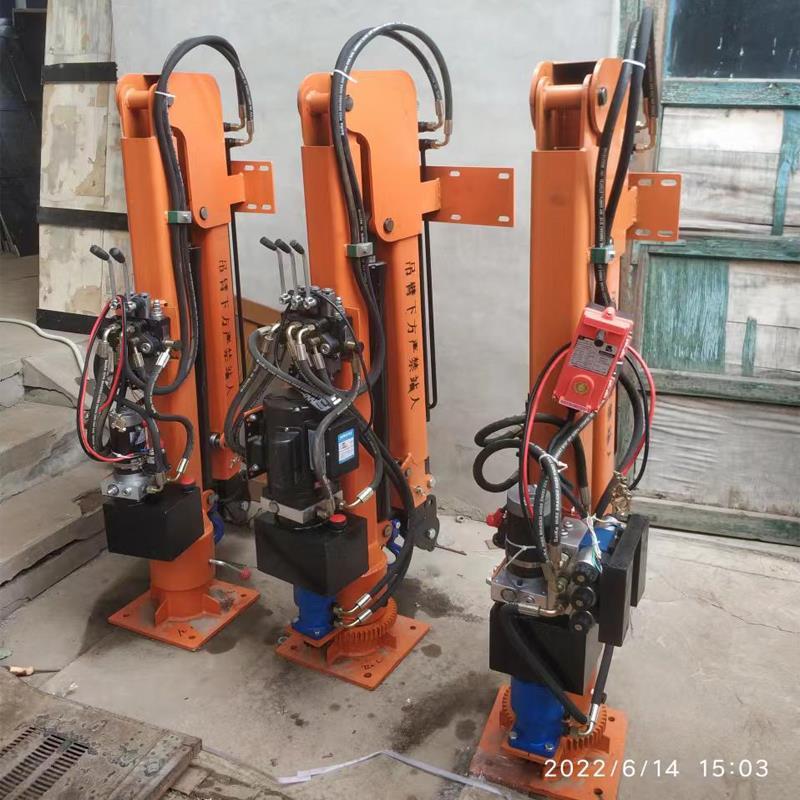 西工区重汽蓝牌随车吊 3.2吨 国六动力强 液压驱动 农用自卸起重机